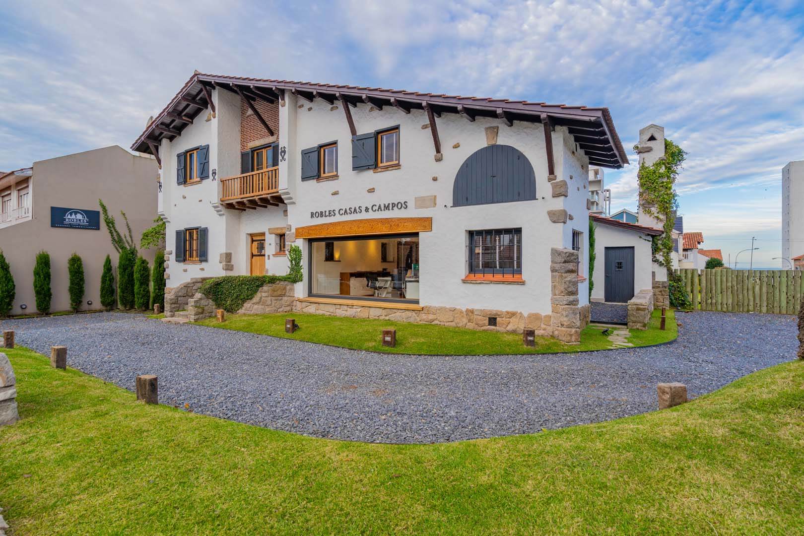Robles - Casa Central - 2